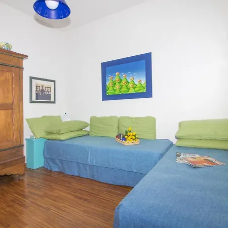 Fosseno Sleeps 4 Nebbiuno
